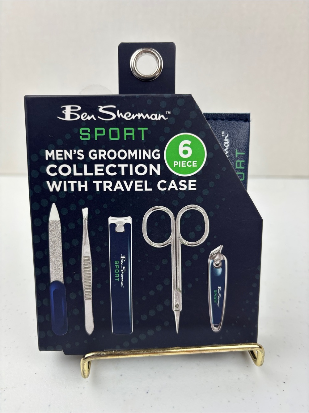 Ben Sherman Sport Men's Grooming Set in Navy and Green Accents